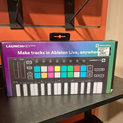 Novation - LAUNCHKEY MINI3